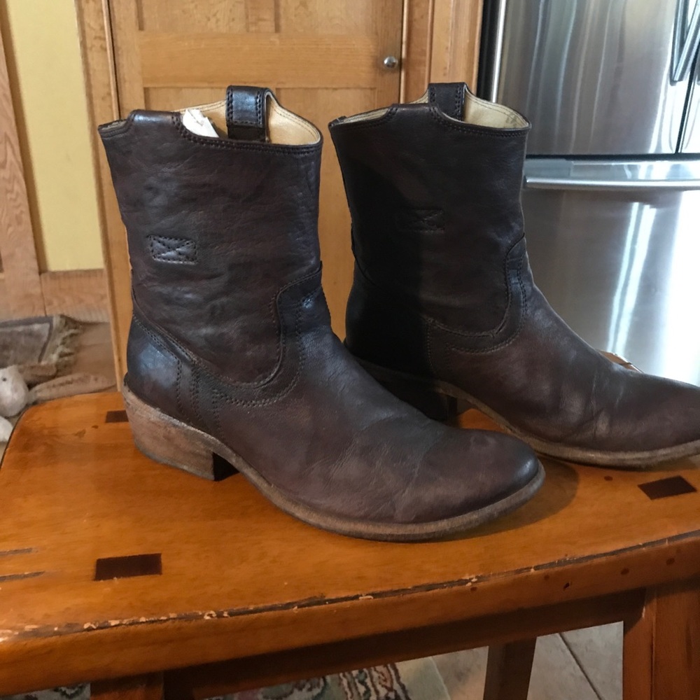 western Style frye booties